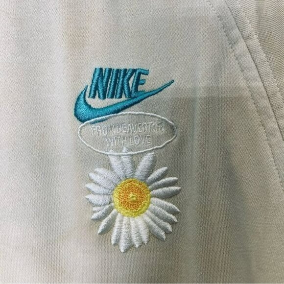 NIKE Have a Nike Day Rare Find customized Beaverton Oregon Yellow tie dye daisy - Picture 3 of 9